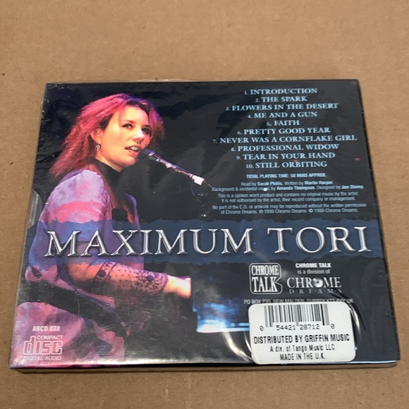 New Sealed Tori Amos Unauthorized Biography CD - Picture 2 of 3